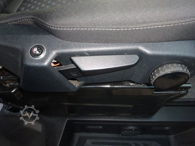 Obytný vůz FORD Nugget L1 185PS Aut. Aufstelldach Xenon Navi AHK