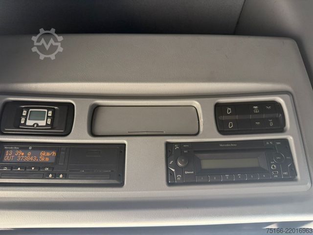 Autocamion cu caroserie tip cutie MERCEDES-BENZ ATEGO 1230 L BIGSPACE Koffer 7,20 m LBW 1,5 T