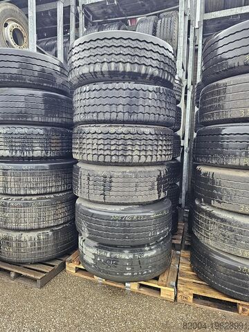 Räder - mit Reifensatz Bridgestone / Dunlop / Firestone 385 /65 and 385/55 R 22.5