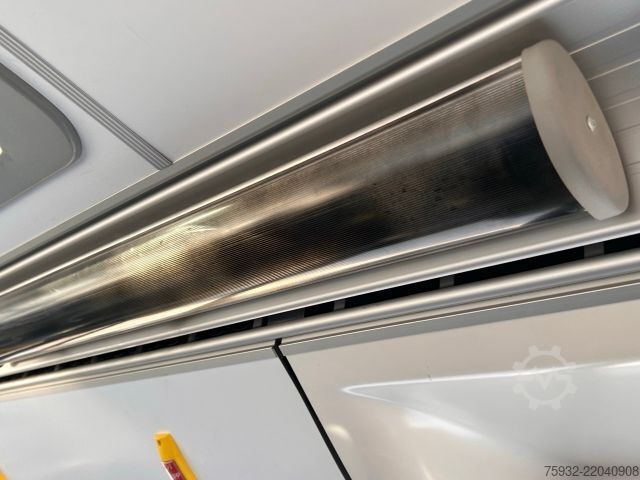 Stadsbus SOLARIS Urbino 8.9 LE Midi K    3-PUNKT-Gurte