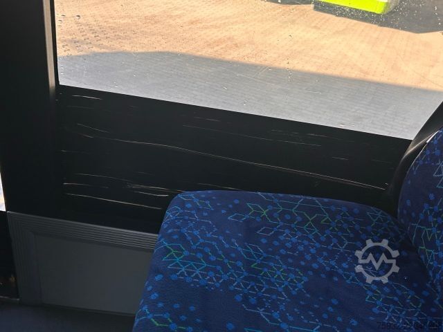 Stadsbus SOLARIS Urbino 8.9 LE Midi K    3-PUNKT-Gurte
