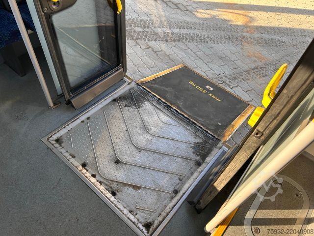 Stadsbus SOLARIS Urbino 8.9 LE Midi K    3-PUNKT-Gurte