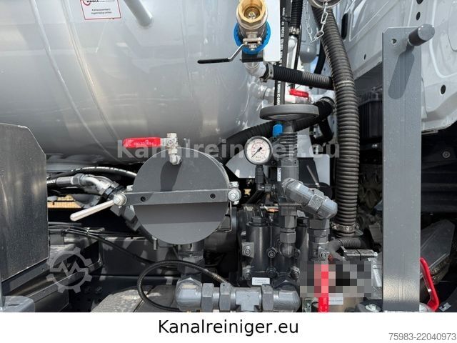 Vacuümtankwagen MERCEDES-BENZ AROCS 3545 L 8x4 BL - Kroll ADR Sauger WRP