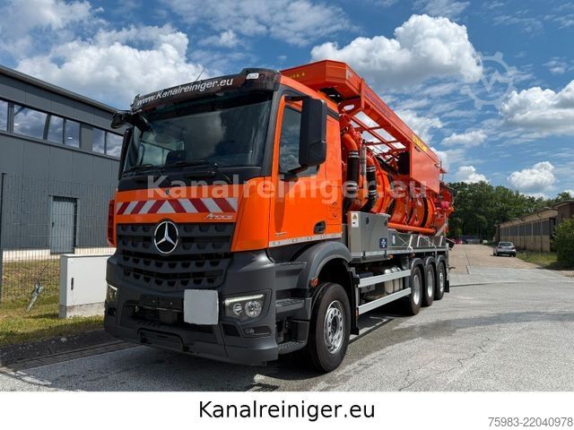 Vákuumtartályos teherautó MERCEDES-BENZ Arocs 3551 8x4 BL Kroll Wasserrückgewinner