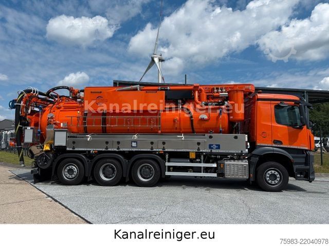 Vákuumtartályos teherautó MERCEDES-BENZ Arocs 3551 8x4 BL Kroll Wasserrückgewinner