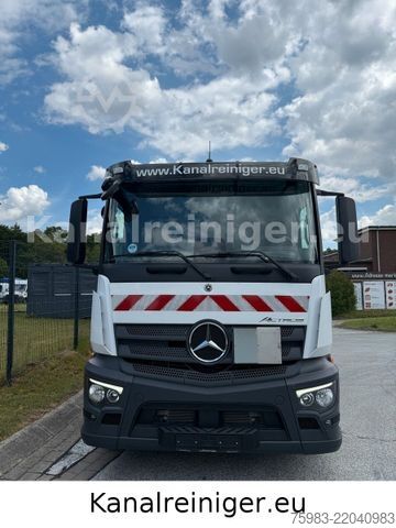 Camion-citerne à vide MERCEDES-BENZ AROCS 2646 6x2 / Sauger KRÜGER SSP 14-1