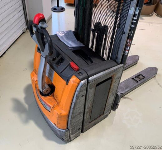 Stivuitoare pentru paleți Still EXV14I Initalhub Triplex