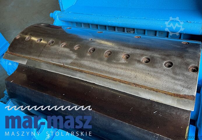 Tocătoare de lemn Tocătoare KLOCKNER 900×180 HS 4 WT z przenośnikiem łańcuchowym typu redler