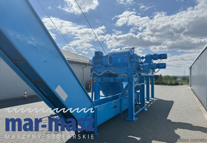 Odun parçalayıcı Parçalayıcı KLOCKNER 900×180 HS 4 WT z przenośnikiem łańcuchowym typu redler