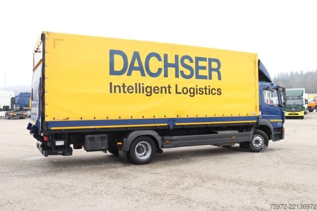 Camião plataforma com lona Mercedes-Benz Atego 1224 L