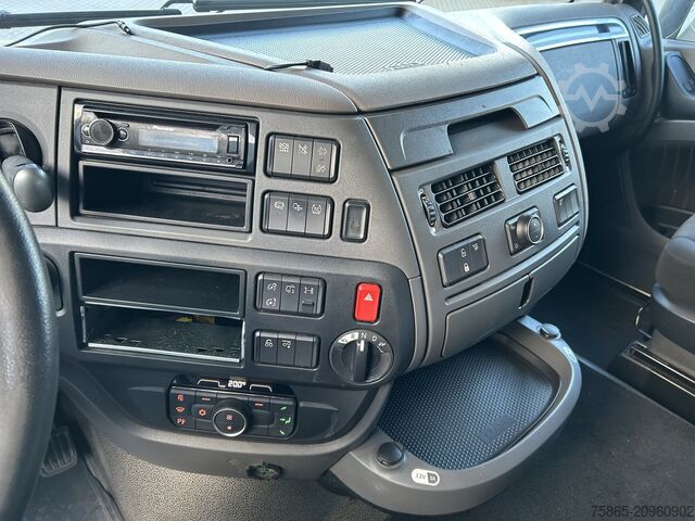 Standard-SZM DAF XF 480 FTP Space Cab / 510 dkm / 6x2 / Stand Ai...