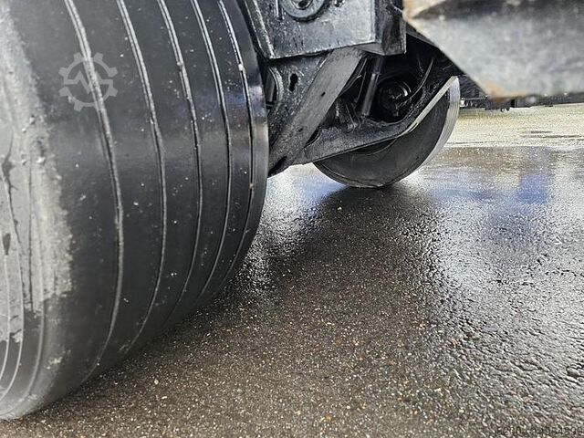 Flatbed VAN HOOL 3B 2011 | 3 axle | mega  | Low trailer | dutch ...