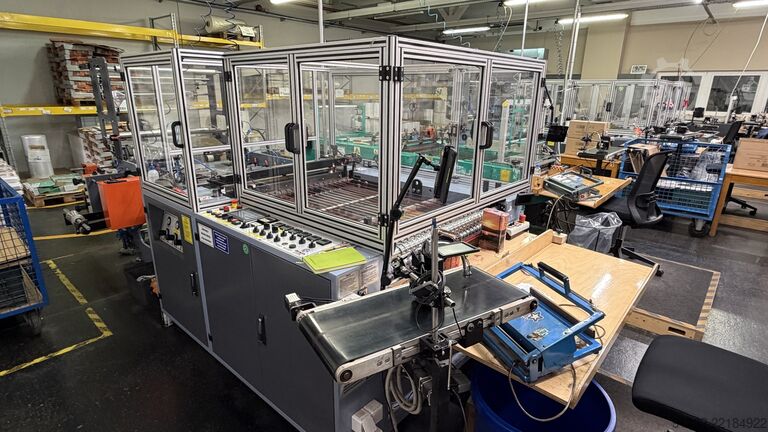 Machine de traitement de film Öz-mak Plastik Makina ÖZM 85 TLX UNIVERSAL BAG CUTTING MACHINE