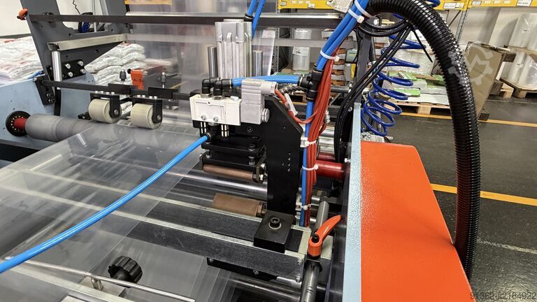 Machine de traitement de film Öz-mak Plastik Makina ÖZM 85 TLX UNIVERSAL BAG CUTTING MACHINE