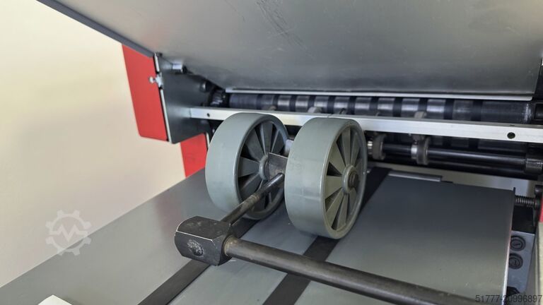 Katlama makinesi Eurofold 235 ST