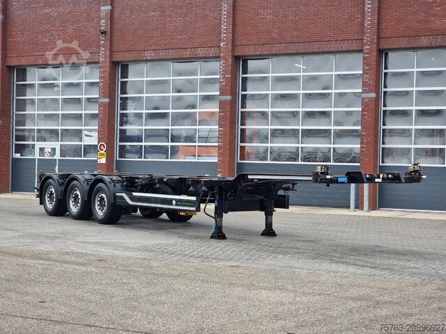 Konteyner taşımacılığı CIMC SILVERGREEN Contailer chassis 3 axle - 1x 20FT/2x 20FT/1x 4...