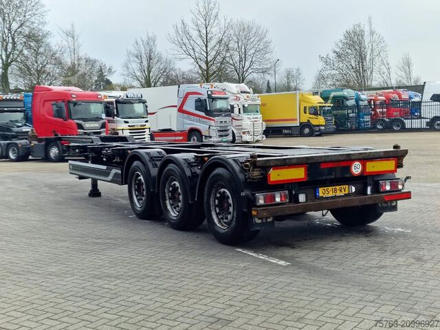 Konteyner taşımacılığı CIMC SILVERGREEN Contailer chassis 3 axle - 1x 20FT/2x 20FT/1x 4...