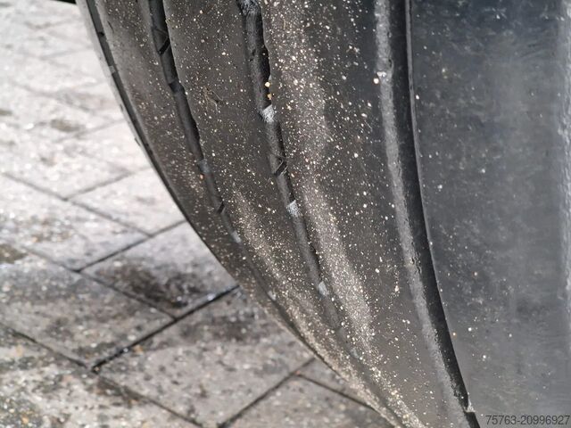 Konteyner taşımacılığı CIMC SILVERGREEN Contailer chassis 3 axle - 1x 20FT/2x 20FT/1x 4...