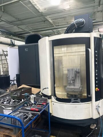 Dikey işleme merkezi DECKEL MAHO DMC 55 H