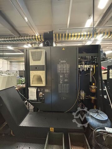 Dikey işleme merkezi DECKEL MAHO DMC 55 H