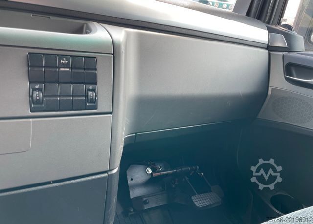Výměnná nástavba nákladní vůz MAN TGX 26.440 BDF / Fahrschule/ D-Pedale/ 3 Sitze