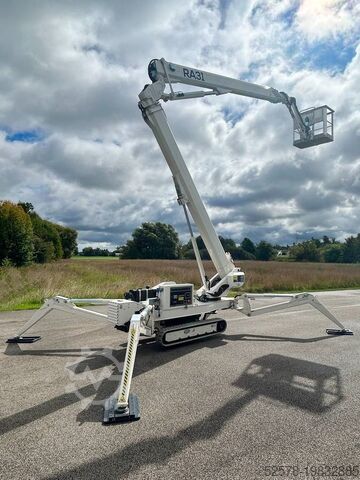 Scharnierende telescopische hoogwerker EasyLift RA 31