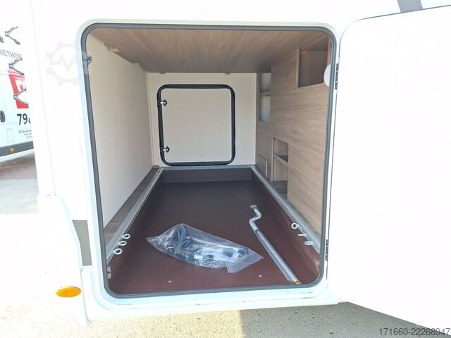 Caravana semiintegrada CARADO pro+ T 338 TV/SAT, Navi+RFK, Hubbett