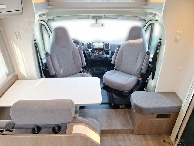 Caravana semiintegrada CARADO pro+ T 338 TV/SAT, Navi+RFK, Hubbett