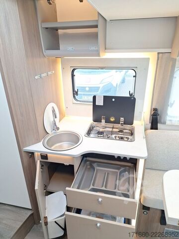 Teilintegriertes Wohnmobil CARADO pro+ T 457 Hubbett, SAT+TV, NAVI+RFK, COMBI 6E