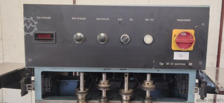 Pappersborrmaskin Nagel 107-30 electronic