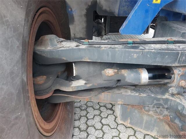 Reachtacker Konecranes SMV 4531 CC5