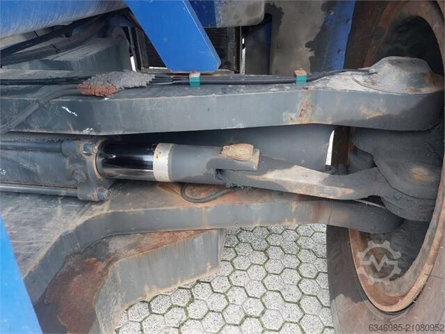 Reachtacker Konecranes SMV 4531 CC5