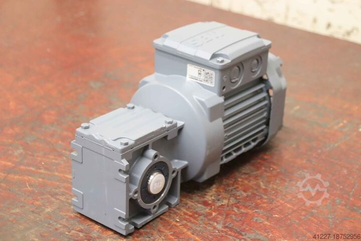 Motorreductor 0,12 kW 23 rpm SEW-Eurodrive WA10/T DRN63MS4