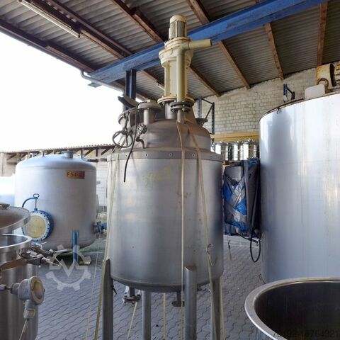 Tanque agitador calentable/refrigerable de 630 litros fabricado en V2A con agitador de palas inclina  