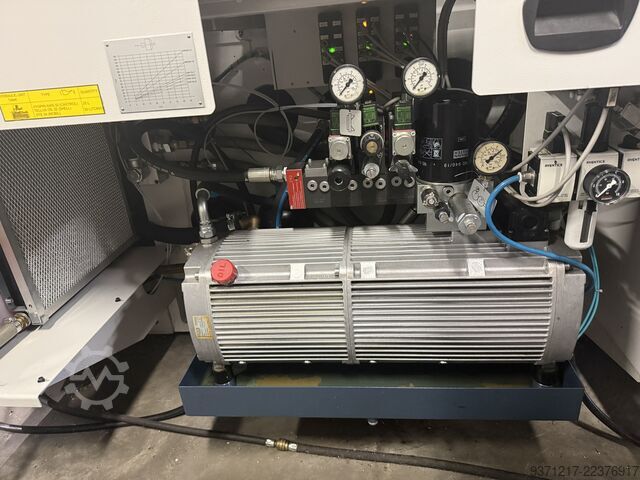CNC soustružnicko-frézovací centrum Spinner TC600