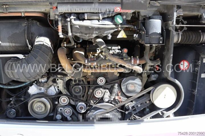 Entrenador Mercedes Tourismo 16RHD / M2 / 13.0m /