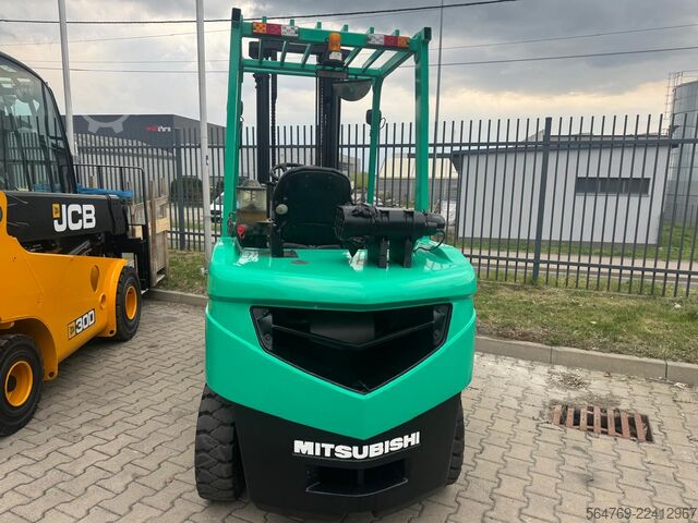 Wózek widłowy 4-kołowy Mitsubishi FD35NT /Diesel/Only 6012 hours/New Price