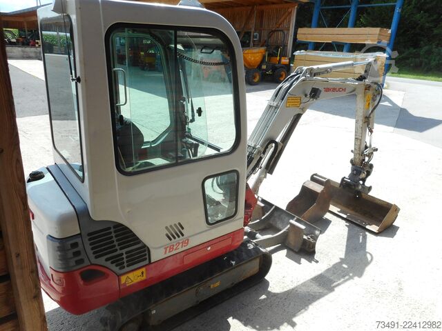 Mini-excavator Takeuchi TB 219 ( 2.020kg ) POWERTILT