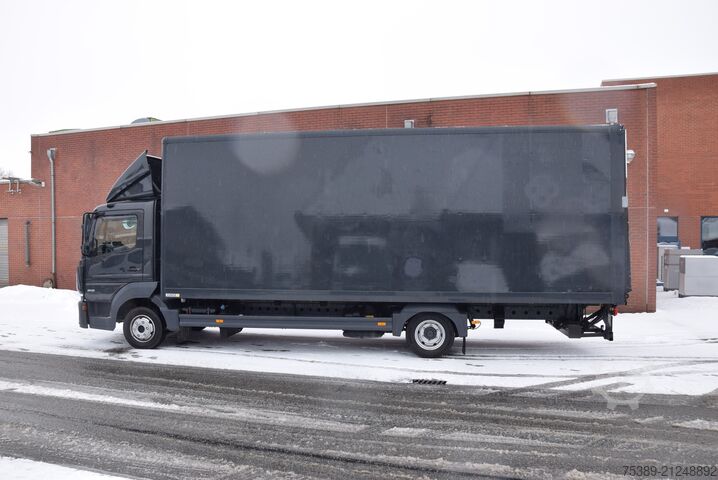 Box van Mercedes-Benz Atego  818 Koffer LBW Automatik Klima Tempomat