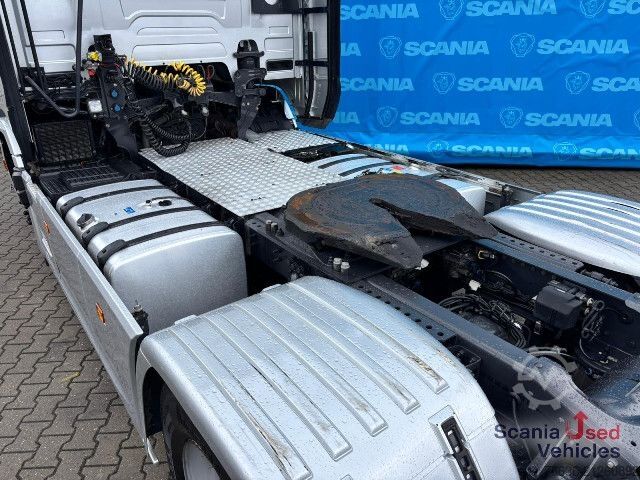 Hazardous materials truck Scania R 450 A4x2NB DIFF-L RETARDER P-AIRCO FULL AIR