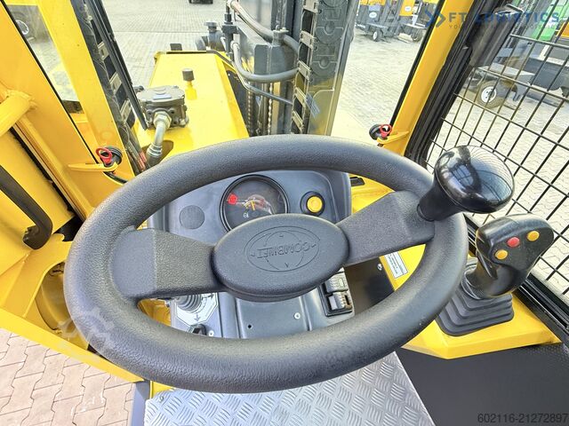 Yan yükleyici forklift Combilift C5000SR DIESEL TRIPLEX 6100 FORK POSIT