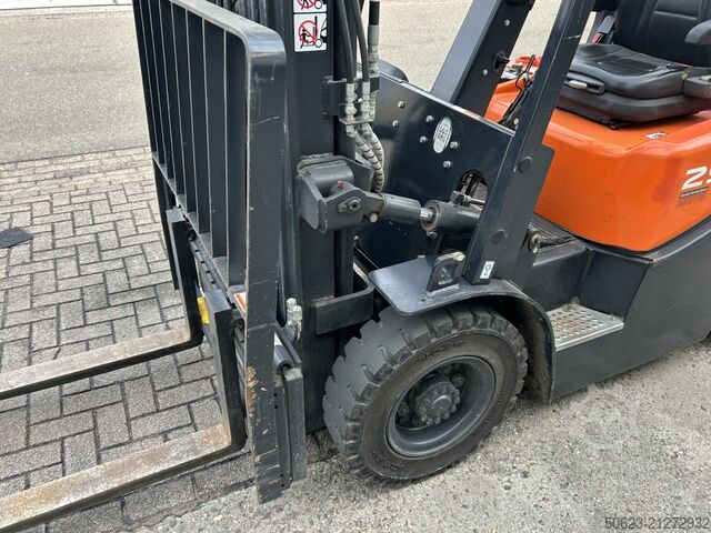 Forklift Doosan G25GP