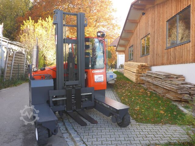 Čtyřcestný boční nakladač Combilift C4000
