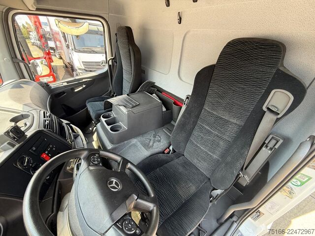 Kasa kamyoneti MERCEDES-BENZ ATEGO 821 L Koffer 4,10 m LBW 1 T*SEITENTÜRE