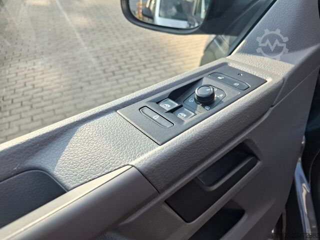 Minibusz VW T6.1  9-Sitzer-Stoff   Klima