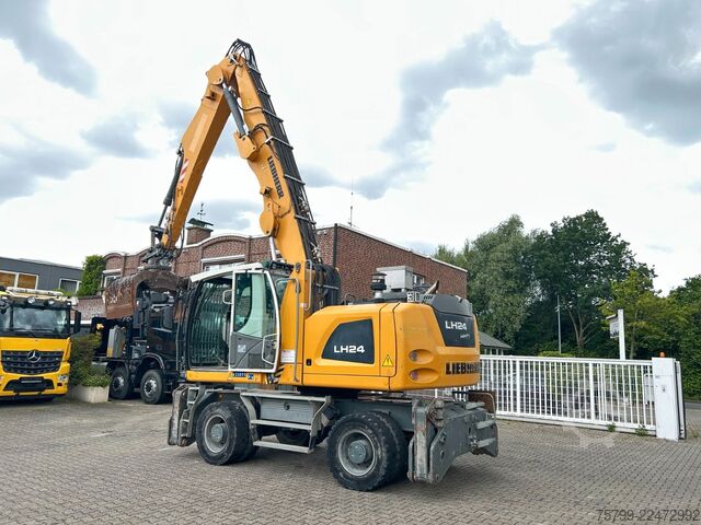 Gumikerekes kotrógép LIEBHERR LH 24 Litronic mit Abbruch- / Sortiergreifer