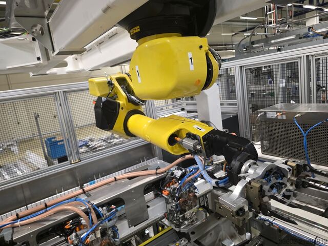 Industrial robot FANUC ARC Mate 100iD/10L