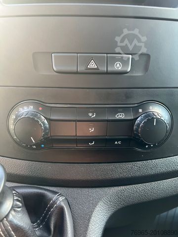 Panelová dodávka MERCEDES-BENZ Vito 110 CDI LANG 6G KLIMA TEMPOMAT AHK 3-SITZER