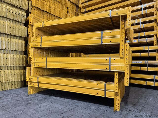 Hoogbouwmagazijn Palletstelling traverse Jungheinrich MPB / K: 80x50 mm lichte Weite: 1.350 mm / Kopftraverse