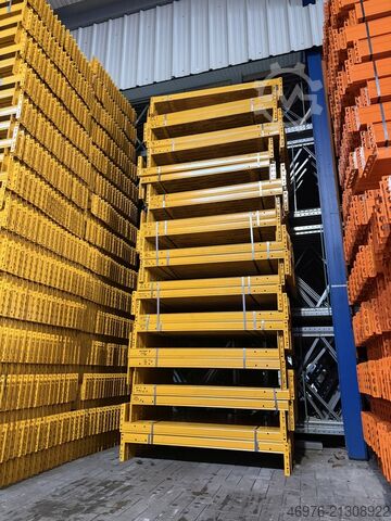 Hoogbouwmagazijn Palletstelling traverse Jungheinrich MPB / K: 80x50 mm lichte Weite: 1.350 mm / Kopftraverse